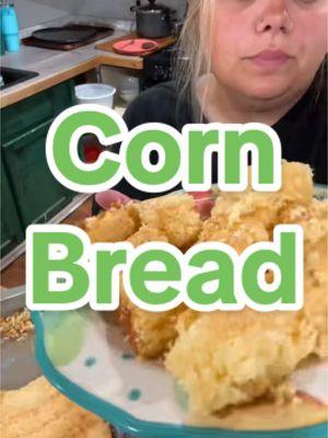 Honey on the corn bread has been a hit in our house ever since! We ain’t going back! #chili #cornbread #honey #cookingmom #DinnerIdeas 