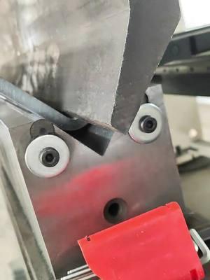 No creases bending#pressbrake #tools #No#creases #technology #bending #metalfabrication #sheetmetal #precision #factory #cnc #metal #harsle #china #factorywork