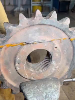 Broken Gear Gerari part2#broken#gear#gerari#viral#foryou#unfreezmyacount#powerofmechanic#fypage#howtorepair