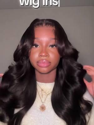 Has the first wig in the New Year selected it? This will be a good choice. Same curtain bang wig link in bio.🥳👇🏽@dnddiyaerpo #subellahair #subellacurtainbangwig #curtainbangwigs #gluelesswig #humanhairwig #wiginstall #wigstyling #bodywavewigs #newyear #fyp 