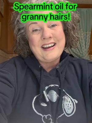 These are the two best things to use to get rid of granny hairs, spearmint oil and jojoba oil Cliganic   #grannyhairs #spearmintoil #jojobaoil #cliganic #gigihollycreek 