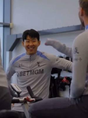 Sonny in training 💖 he got a contract extension 😭 #sonheungmin #손흥민 #heungminson #tottenhamhotspur #fyp 