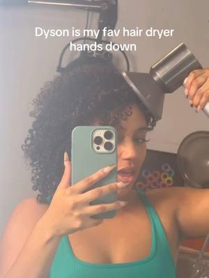 @Dyson USA you’re the best 💚  #fyp #curlcave #curlspecialist #naturalhairsalon #curlyhairsalon #curlyhair #clt #clthairstylist #naturalhair #fy #salonowner #influencer #dyson 