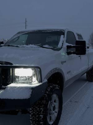 Snow clips>>> #6oh #6liter #6blow #6leaker #6ohpowerstroke #powerstroke #powerstrokediesel #ford #fordf350 #kingranch #superduty #300views 