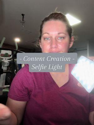 YOU can see the difference! If you feel like your content isnt doing that well, invest in yourself to get the quality! They're both good but we can obviously see which light it brighter  #portablelight #creatortools #white #lig #travellight #alixearlelight #phonelight #selfielight #viralselfielight