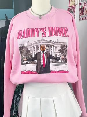 Welcome back🥰 #daddyhome #trumpshirt #trump2025 #votetrump #trumpsweatshirts #america #january20th #fyp #trendingshirt 