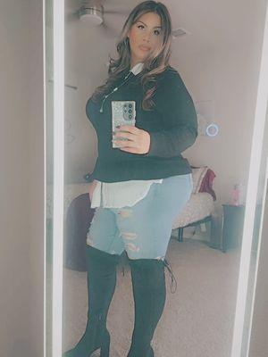 🤔 #CapCut #FYP #BBW #plussize #latina #thighhighs #boots 