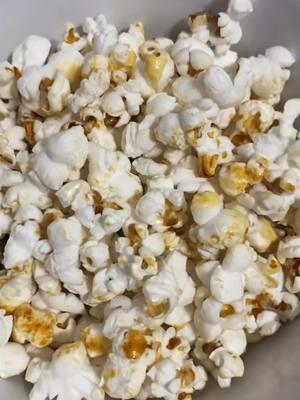 Sweet Stovetop popcorn #popcorn #makingpopcorn #kettlepopcorn #sweetpopcorn #onthisday 