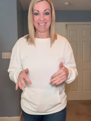 If you love a kangaroo pouch sweatshirt but don’t want a hood then you’re in luck!  This is probably the softest sweatshirt I own! #sweatshirt #womenssweatshirt #softsweatshirt #newyearnewaura 