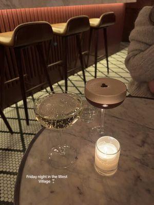 Friday night in the West Village 🍸 #westvillage #nyc #dinnernyc #drinksnyc #newyorkcity #westvillagerestaurant #girlsnight