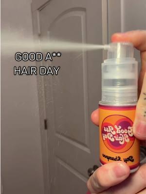 It’s a good day to have a GOOD ASS HAIR DAY. This Dry Shampoo actually suprised me! #dryshampoo #dryshampootutorial #hairwashday #bunhairstyle #lazyhairday #goodasshairday 