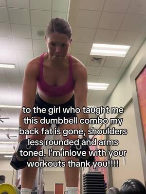 try her workouts free on me in bio!! #workouttipsforwomen #backfat #fatlossworkout #loseinches #losefatburnfat 