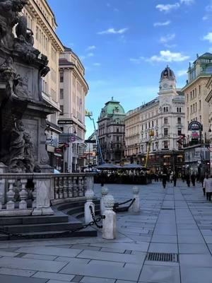 📍Vienna, 🇦🇹  #vienna #viennacity #viennagirl #viennaaustria #austria #austriatiktok #viennatiktok #europe #europetiktok #europetravel #fyp #fypシ  #foryou #traveltiktok #travelwithme #travellife #fypage #travelblog #travelblogger #travelgirl 