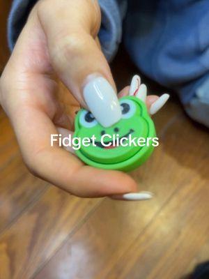 Fun keychain fidget clickers for kids and adults! These fidget clickers come in a whole bunch of different designs so click the orange shopping cart in the bottom of this video to get your set! @PYE Games  #fidgettoys #fidgetclickers #keychains #baackpacks #fidgets #pyegames #valentinesdaybasket #ValentinesDay #newyearnewaura 