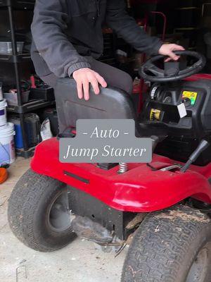 The car jump starter should go in everybody's car!  @nexpow_official  #jumpstarter #jumpercables #nexpow #jumperpack #carnecessities #nexpowjumperstarter #jumpbox #carbattery #autorecycling #junkyard