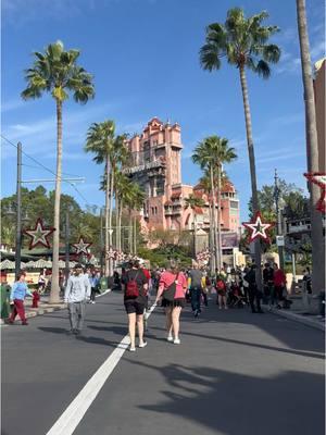 Nice little day at Disney yesterday, with the most perfect weather for it! #dayatdisney #disney #disneyworld #disneyworldflorida #orlando #orlandoflorida #hollywood #magickingdom #disneyday #vacation #vacationmode 