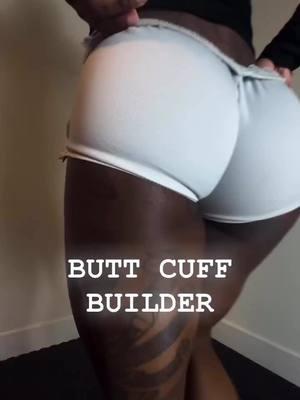 🔥BUILDING THE CUFF🔥 and you can do it at home just find a low step ☝🏽you’re movements should be similar to sitting on a chair. Chest leaning forward. Butt sent back.  Knees aligned with ankles or a bit over ankles. This will sit you right into those glutes. Also when you do the jump squats. The deeper you go the more glute you activate so to get really low in that cuff you gotta take that jump squat from grass to sky. You got this!  Yesterday was a snow day but my clients didn’t know because al of my programs come with (HOME) and (GYM) workouts for just ($25) DONT SLEEP ON YOUR POTENTIAL!! We workingtonnnnn✨🦾👊🏽💎✅ #gluteworkout #legdayroutine #fitnessmotivation 