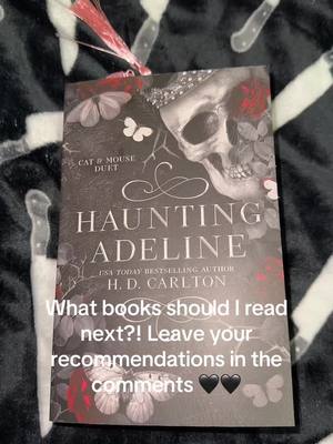 #foryoupage #fyp #fewturethis #BookTok #darkromancereader #darkromancereads #hauntingadeline #huntingadeline #wheresmolly #onceyouremine #nowyouremine 