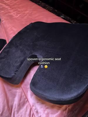 perfect for tailbone discomfort for long office days! 🥰 #seatcushion #officelife #officesupplies #memoryfoam #ergonomicpillow 