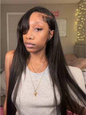 MIND YOU✋🏽 this a 3 day old install!! 13x6 28” HD Lace Straight Wig x @Pizazz Hair Shop @pizazzhairstore DID THAT 🙌🏽 #straightwighairstyles #straighthair #straighthairstyle #wiginstall #hdlace #straightwig #straightwigs #wigtok #hairtutorial #wigtutorial #pizazzhair #pizazzhairamazon #CapCut 