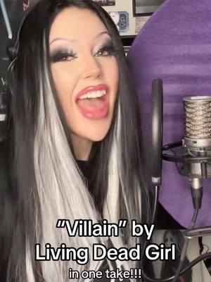 In my VILLAIN era (except this song is from 2021 so it’s a pretty long era 😈) #metalsinger #metalvocalist #femalefrontedmetal #femalefrontedband #metalvocals #gothgirl 