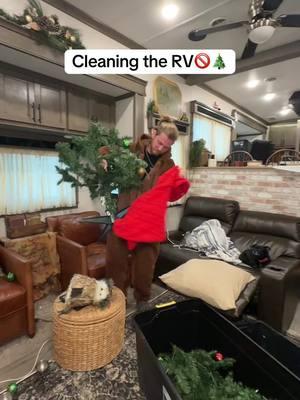 Cleaning the camper and removing all signs of Christmas🎄❤️🤣 I love Christmas but it was feeling very cluttered. Time to put everything back! I can’t waittttttt! #christmasreset #morningreset #morningroutine #cleaningday #asmr 