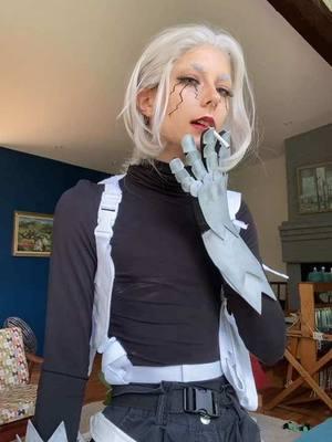 Fake prop ⚠️ Silver haired Stanley you will always be real to me #drstone #drstonecosplay #stanleysnyder #stanleysnydercosplay 