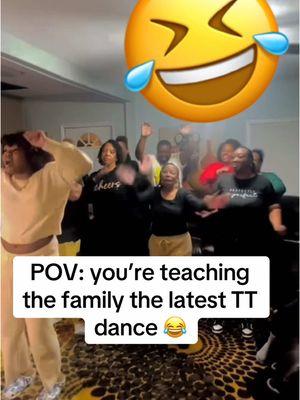 Had to tell the #family to lock in 🤣👏 (via @Brécha Byrd 💛⛹🏾‍♀️) #tupac #dance #trending 