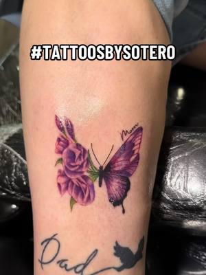 Tatuaje realizado en memoria de su mama🙏🏽😎muchas gracias a todos por su confianza👏🏽👏🏽 #creatorsearchinsights #tattooideas #smalltattoo #rose #rosetattoo #tattooforgirls ##houston #houstontattooartist #houstontattooshops #portertattoo #memories #butterfly #colortattoo #tercercielo #yoteextrañare #memorialtattoo #tattoosbysotero 