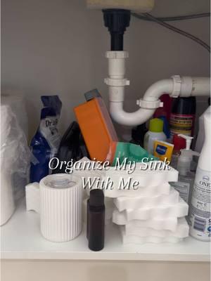 Starting the year off with some organization! Love how everything fits perfectly! #amazonhome #underkitchensinkorganization #kitchenorganization #amazonfavorites #amazonfinds #organizedhome #organizationideas #organizationideas #stayorganized #underthesink #underthekitchensinkorganization #TikTokShop 