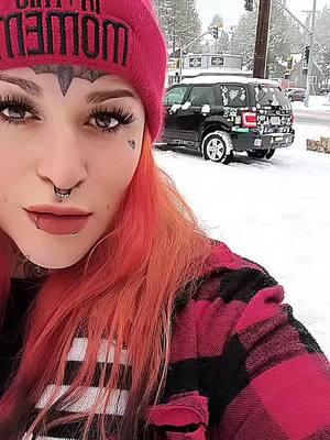 #thesnowbat #bigbearlake #snow #sugarloaf #battytheclown #prettycrazy #fungirl #lover #fighter #metalhead #bikerbabe #tattooedwomenoftiktok #DJVJJ#crazyfun 