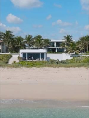 How cool is this hidden world beneath South Florida? 🛠️ Check out this tour of a private underground tunnel in Manalapan, connecting a stunning waterfront mansion to the ocean and a private beach bungalow. 🏖️ Plus, a new tunnel project is already underway—talk about next-level luxury! Credit: IG/@therealdeal #homeworthy #florida #southflorida #tunnel #beach #private #secret #bungalow #fyp 