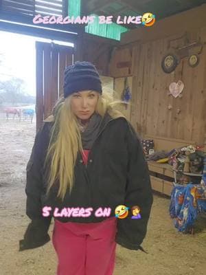 #georgia #bur #cold #winter #barn #cowgirl #foryoupage #silly #formercheerleader 