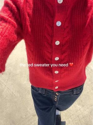 A red sweater is a closet staple ❤️ #sanctuaryclothing #redsweateroutfit #cutesweaters #winterlooks 