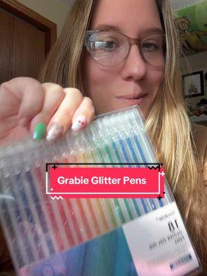 These are taking me back to my childhood! I would write in glitter gel pens for hours, I was absolutely obsessed. This are so smooth, 10/10! #gelpens #gelpensarelife #glitter #glitterpens #pens #cutepens #throwback #grabiepens #cute #girly #sparkly #pretty #obsessed 