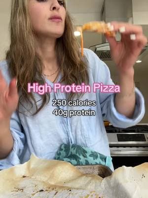 This high protein pizza flatbread is the perfect recipe to kick off your New Years Goals!  If you’re lactose intolerant, the lactose free cottage cheese works great in this. If you avoid dairy altogether, your better off ordering @Ilana Meals by @NutritionBabe 🫶🏻 #highprotein #protein #healthyrecipes #EasyRecipe #pizza #healthypizza #pizzalover #pizzarecipe #cottagecheese #eggwhites #fitness #fitnesstips #nutrition #dietitian 