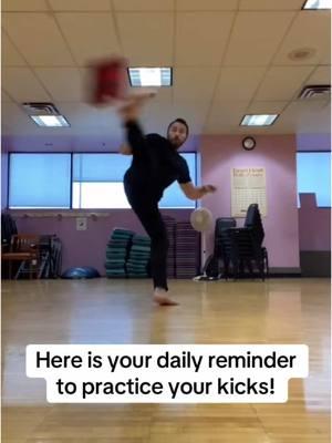 Practice every day! #creatorsearchinsights #Karate #Kick #tangsoodo #martialarts 