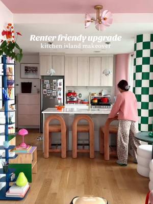 Some day I hope to have an actual fully tiled kitchen island, but for now it’s renter friendly peel n’ stick tiles ;)  Tiles linked in my bio.  #renterfriendlyupgrade #renterfriendlymakeover #homediy #apartmentrefresh #brooklynapartment 