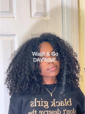 It still looks so good 😭  #washandgo #washandgoroutine #naturalhair ##curlyhairroutine #hairstyles #3c #type4hair #curls 