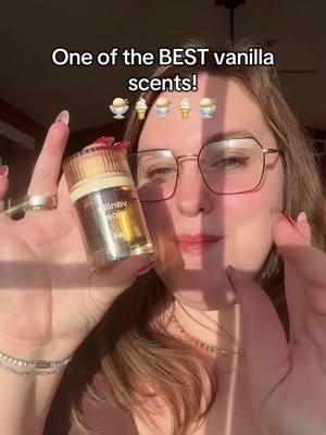 Ice cream & musk fragrance? YES PLS!! @Snif #vanillaperfume #vanillagirl #vanillavice #vanillaviceperfume #snif #snifperfume #tiktokshoploveatfirstfind #tiktokshopjumpstart #giftguide #newyearnewaura 