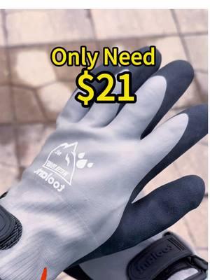 Waterproof Insulated Gloves #gloves #waterproofgloves #bluecollar #hardwork #winterfashion #coldweather #tooland #fyp 