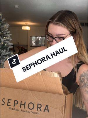 Ignore the fact this is like 2 months late ☠️ also S/O  @Carissa | MUA for recommending a lot of these products! I haven’t been this influenced in a very long time but it’s the best when it’s life changing products 😭❤️🙌🏼  #sephorahaul #sephorasale #sephorasalehaul #promua #makeupkitmusthaves #makeupkit #promakeupkit 