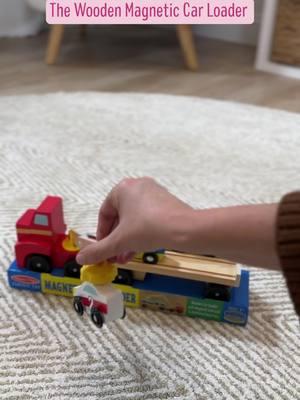 If you know a kiddo who loves cars and trucks, then boy do we have a great gift idea for you! 🚘 #MelissaAndDoug #cartoys #trucktoys #finemotor #handeyecoordination #toystoystoys #magneticcarloader