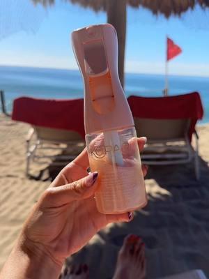 This sunglaze body mist spf is my go to while traveling! @Kopari Beauty #koparispf #beachvibes #sunscreen 