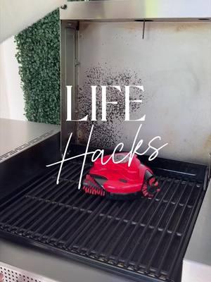 Cleaning it is a NIGHTMARE! Not anymore😎  🤤Plus, the most mouth-watering hot dogs, NO burn-marks or slipping through the grill! A major summer must-have! 🌭  #amazon #amazonfinds #amazonmusthaves #amazonhome #amazonfinds2025 #homehacks #bbq #amazonsummer #grill 