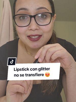 Replying to @masielfernandez0Link☝️♥️ #glitterlipstick 