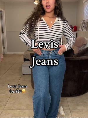 Baggy dad Levis Jeans🤩 @Levi’s #jeans #levis #levisjeans #baggydadjeans #sale #OOTD #outfit #daisimok