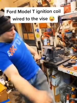 How many volts was that 😂?! This was actually my very first video to go viral! . . . . . . #mechaniclife #funny #carguy #robthemechanic #ford #modelt #Ignition #shocking #prank #fyp 