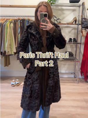 So many iconic coats I want to take them all home!! Shop IRL at Close Friends this week! #paristhrifting #secondhandfashion #closefriendsbk #thriftedfinds 