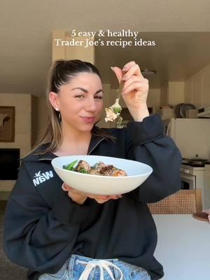 Can’t go wrong with easy TJ’s meals 👏👏 #traderjoes #traderjoeshaul #traderjoesfinds #traderjoesrecipe #EasyRecipes #healthyrecipe #easyhealthyrecipes #healthymealideas #easymealideas 